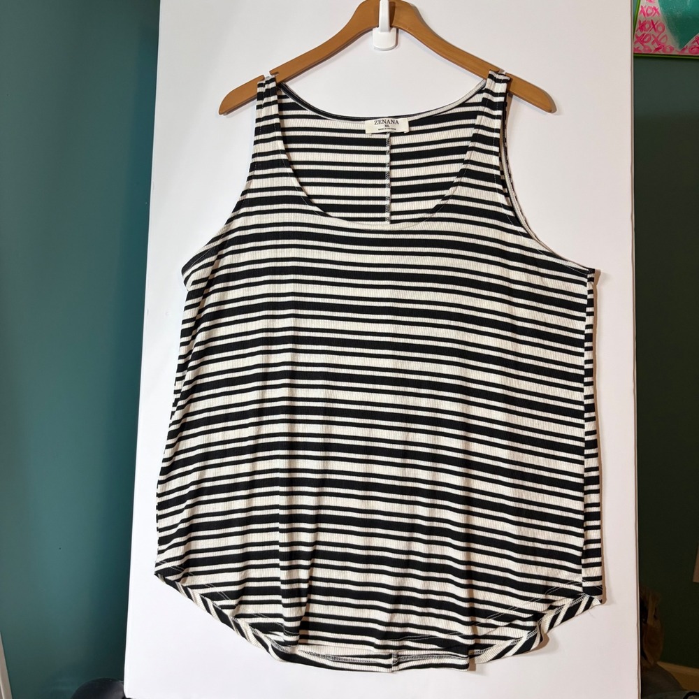 Zenana Ribbed Striped Tank Top XL Black White Scoop Neck Curved Hem